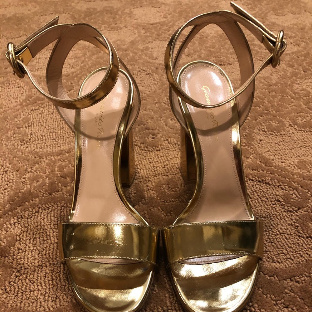 Gianvito Rossi Gold Sandal